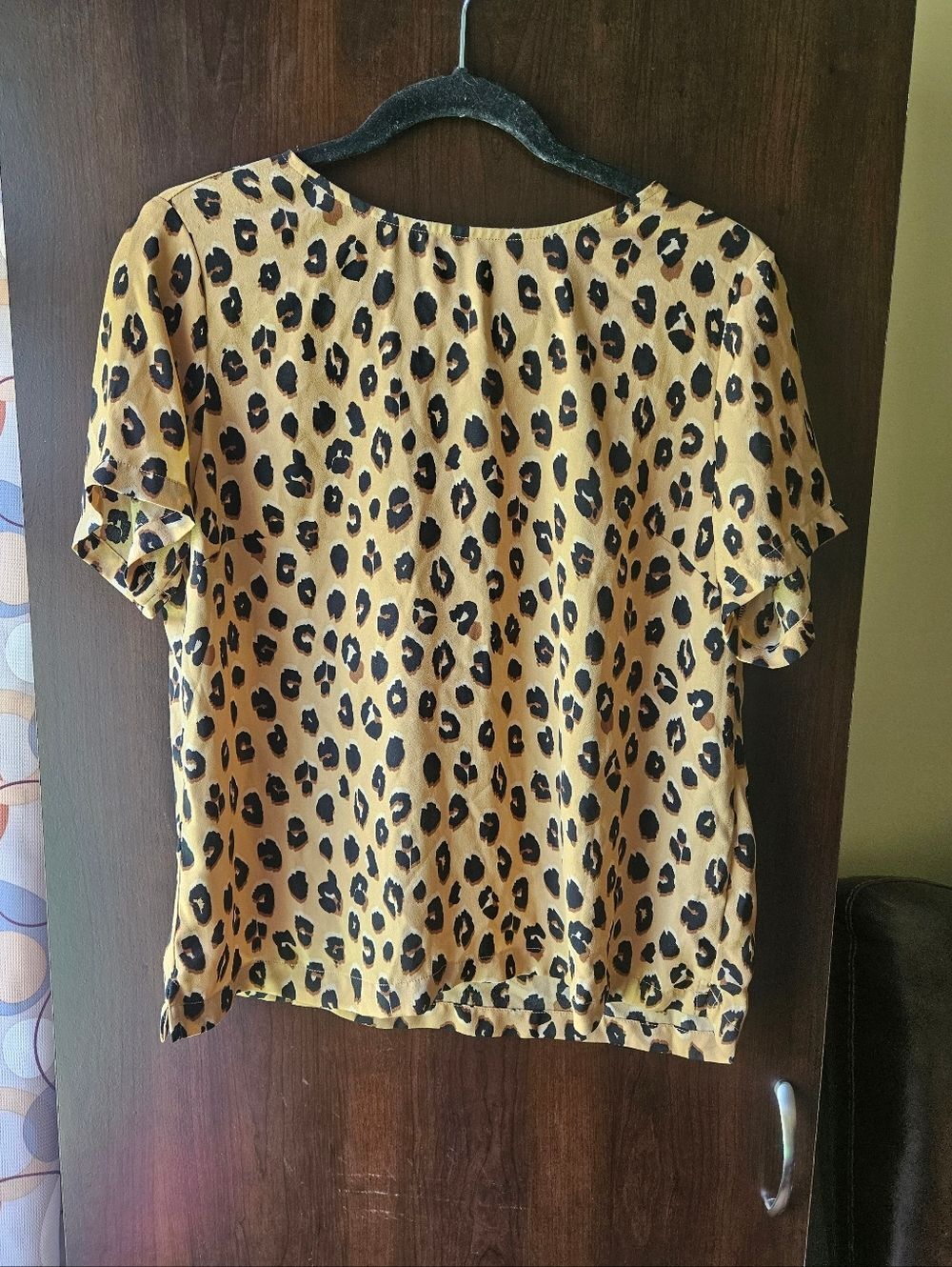 a new day Leopard Print Short Sleeve Blouse in Tan and Black Size Medium